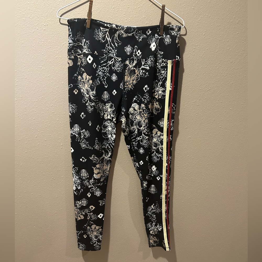 Free People Movement floral‎ leggings
